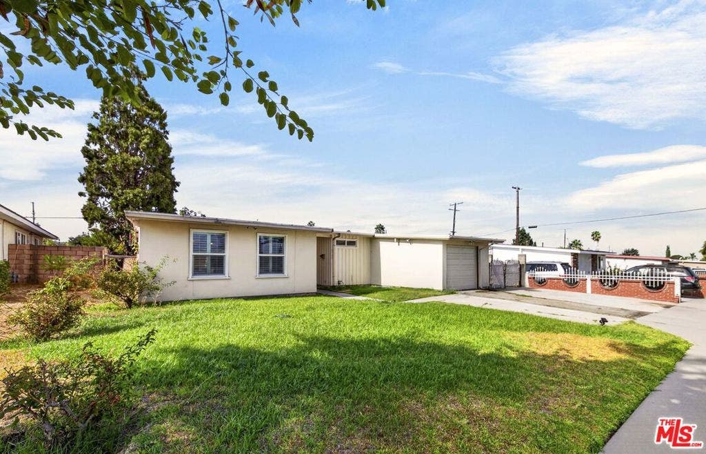 2136 E Walnut Creek, West Covina, CA 91791 2136 E Walnut Creek, West Covina, CA 91791