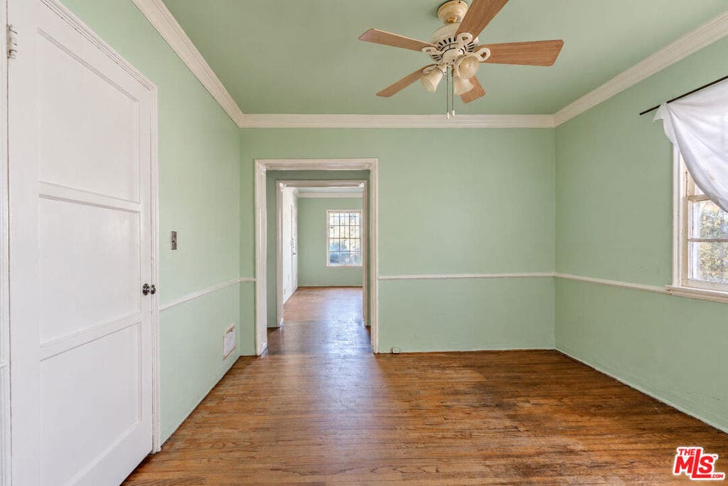 1036 S Genesee Avenue, Los Angeles, CA 90019