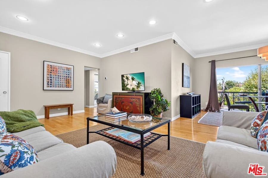 Property photo for 612 S Barrington Avenue, #417, Los Angeles, CA