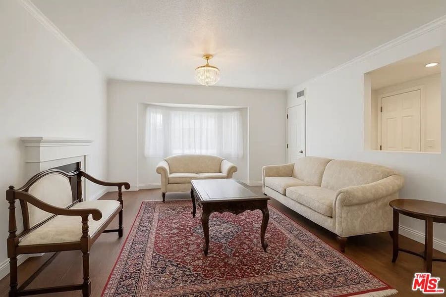 Property photo for 21620 Burbank Boulevard, #9, Woodland Hills, CA