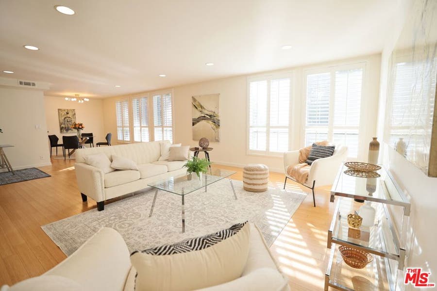 Property photo for 4407 Francis Avenue, #201, Los Angeles, CA