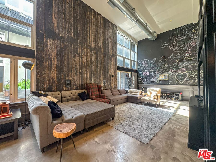 Property photo for 1037 N Laurel Avenue, #10B, West Hollywood, CA