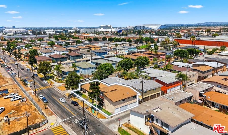 Property photo for 10242 S 10th Avenue, Inglewood, CA