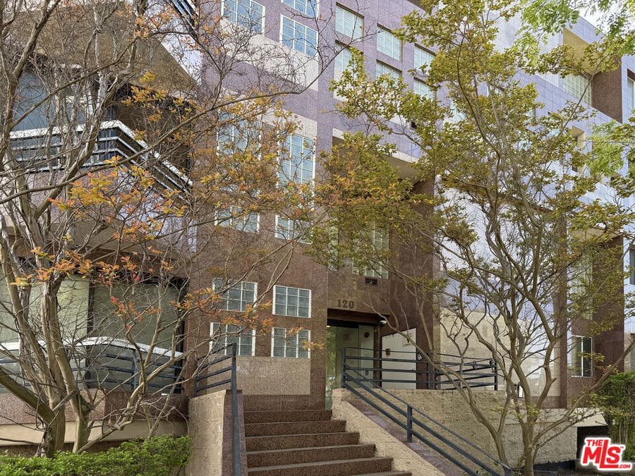 Property photo for 120 S Crescent Drive, #102, Beverly Hills, CA