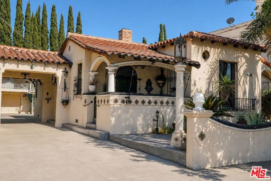 Property photo for 6132 Whitsett Avenue, Los Angeles, CA