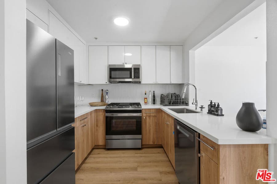 Property photo for 16100 W Sunset Boulevard, #105, Pacific Palisades, CA