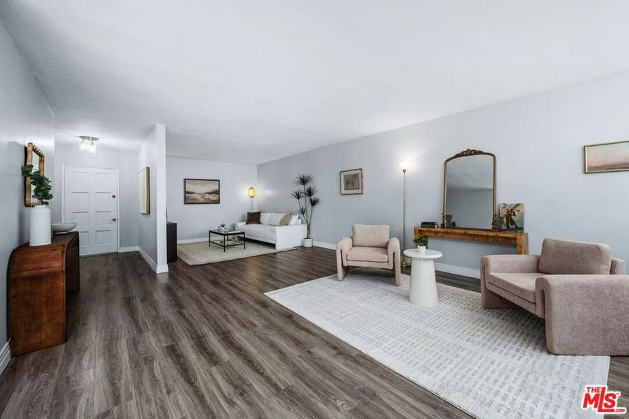 Property photo for 530 S Barrington Avenue, #109, Los Angeles, CA