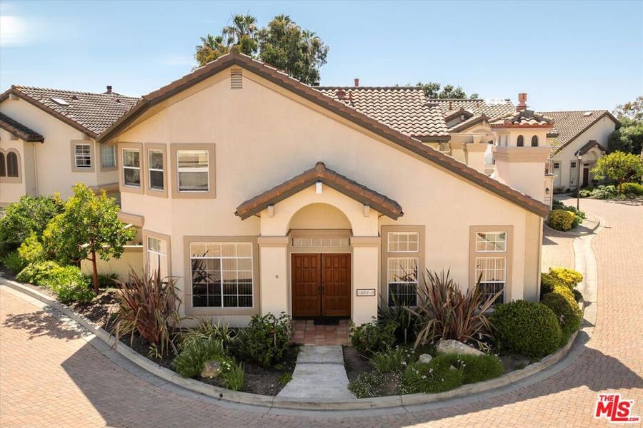 Property photo for 1256 Cravens Lane, #3, Carpinteria, CA