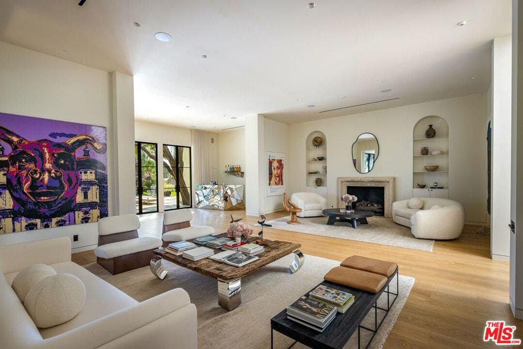 5170 W 2nd Street, Los Angeles, CA 90004