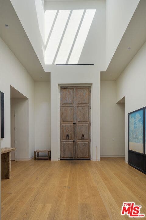5170 W 2nd Street, Los Angeles, CA 90004