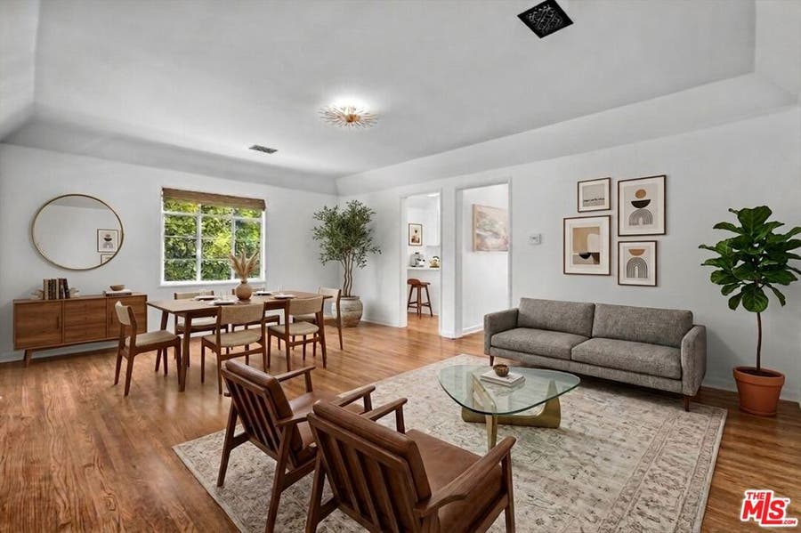 Property photo for 350 S Roxbury Drive, Beverly Hills, CA