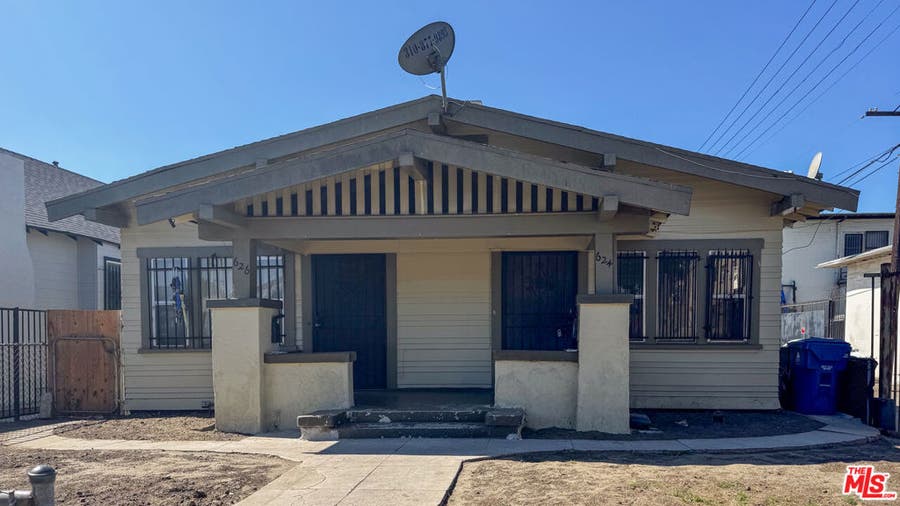 Property photo for 624 E 49th Street, Los Angeles, CA