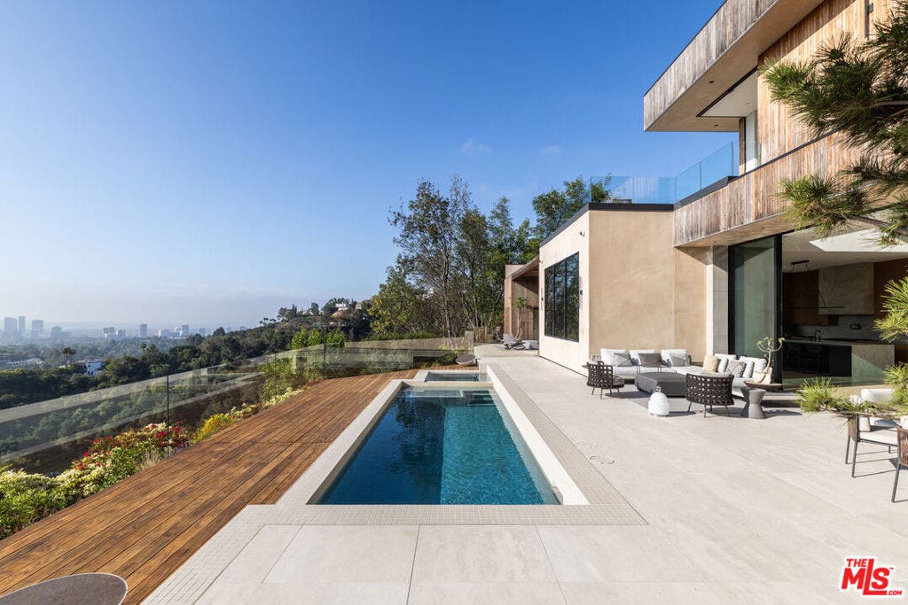 10733 Stradella Court, Los Angeles, CA 90077 10733 Stradella Court, Los Angeles, CA 90077