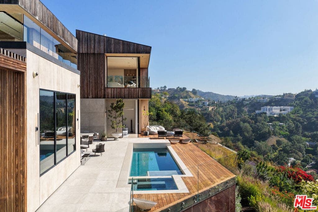 10733 Stradella Court, Los Angeles, CA 90077 10733 Stradella Court, Los Angeles, CA 90077