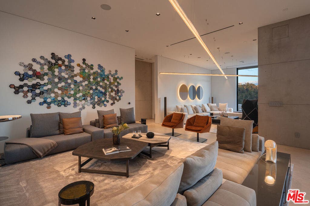 10733 Stradella Court, Los Angeles, CA 90077 10733 Stradella Court, Los Angeles, CA 90077
