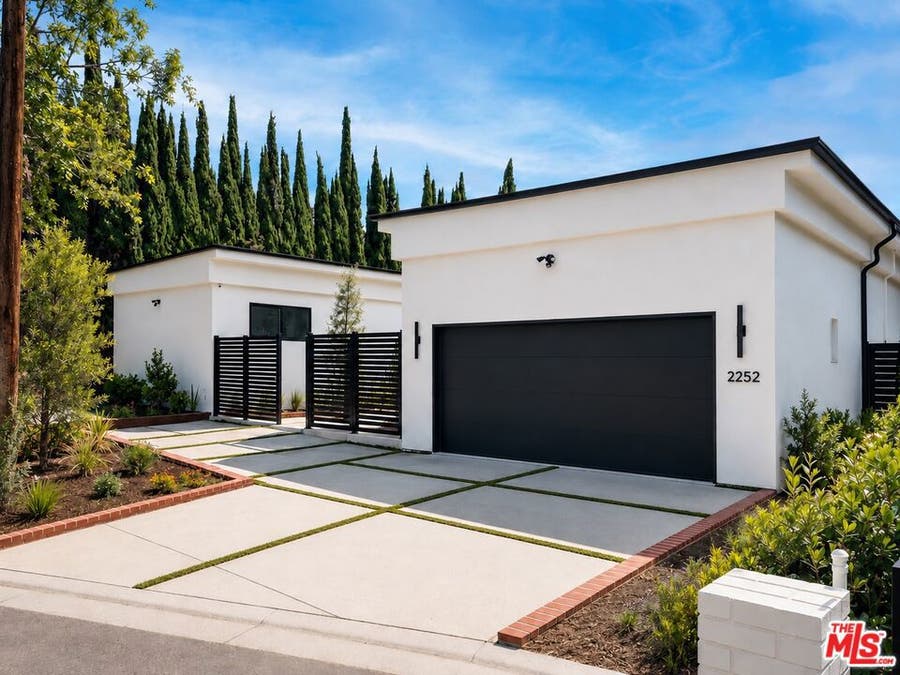 Property photo for 2252 Gloaming Way, Los Angeles, CA