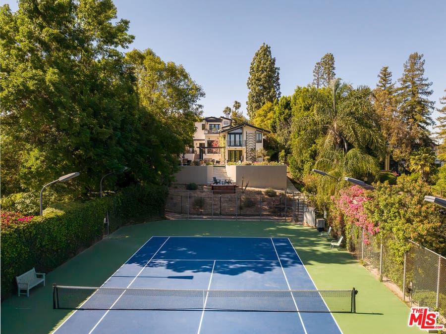 Property photo for 16820 Oak View Drive, Encino, CA