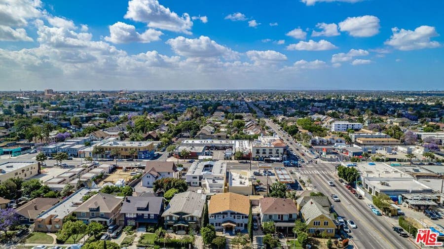 Property photo for 1674 W 25th Street, Los Angeles, CA