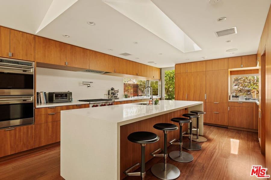Property photo for 840 Leonard Road, Los Angeles, CA