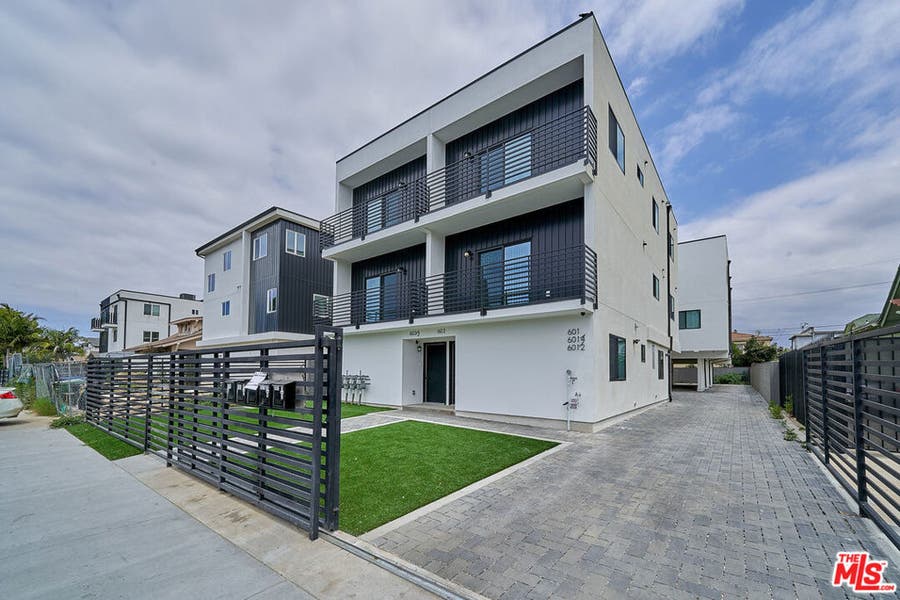 Property photo for 603 W 41st Place, Los Angeles, CA