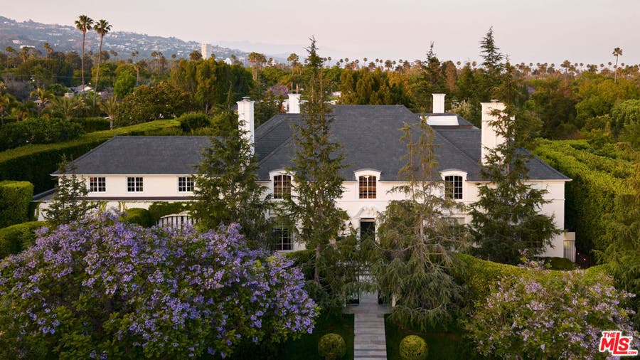 Property photo for 826 Greenway Drive, Beverly Hills, CA