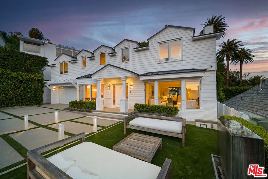 Property photo for 1330 Londonderry Place, Los Angeles, CA