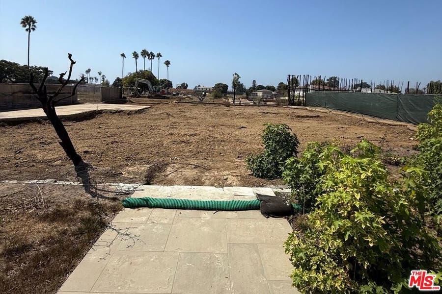 Property photo for 711 Chapala Drive, Pacific Palisades, CA