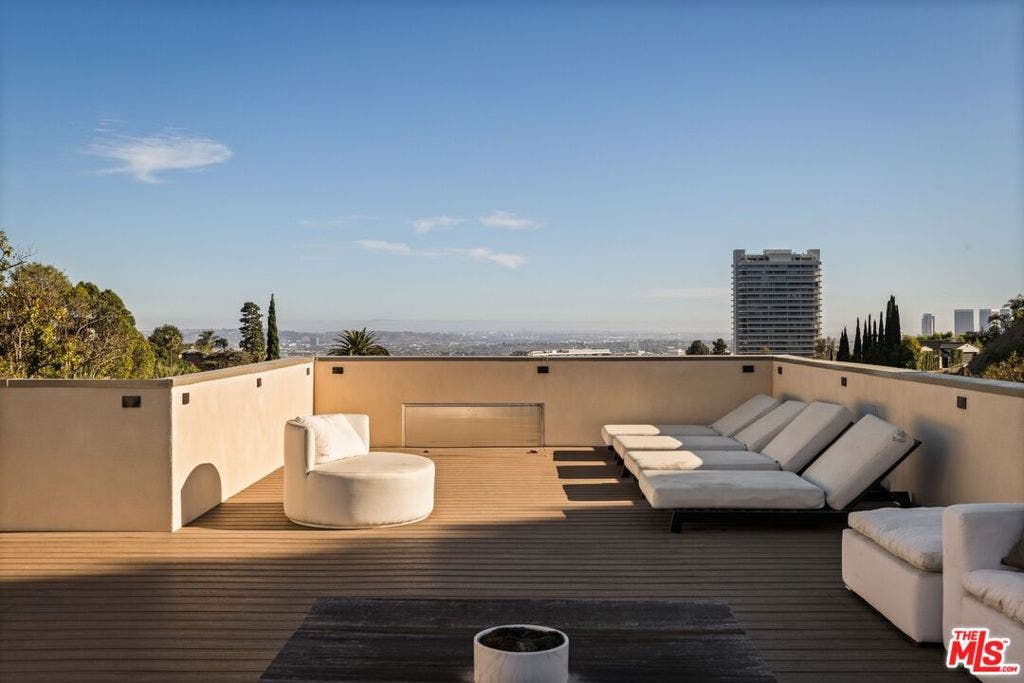 1395 N Doheny Drive, Los Angeles, CA 90069