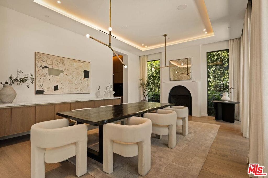 1395 N Doheny Drive, Los Angeles, CA 90069