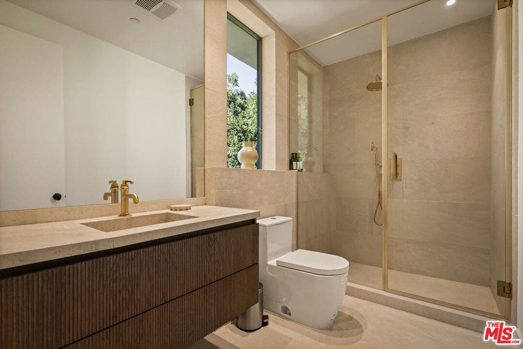 1395 N Doheny Drive, Los Angeles, CA 90069