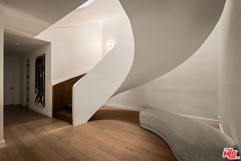 1395 N Doheny Drive, Los Angeles, CA 90069