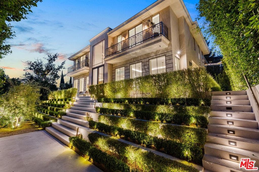 1395 N Doheny Drive, Los Angeles, CA 90069