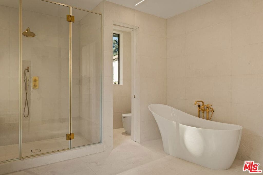 1395 N Doheny Drive, Los Angeles, CA 90069