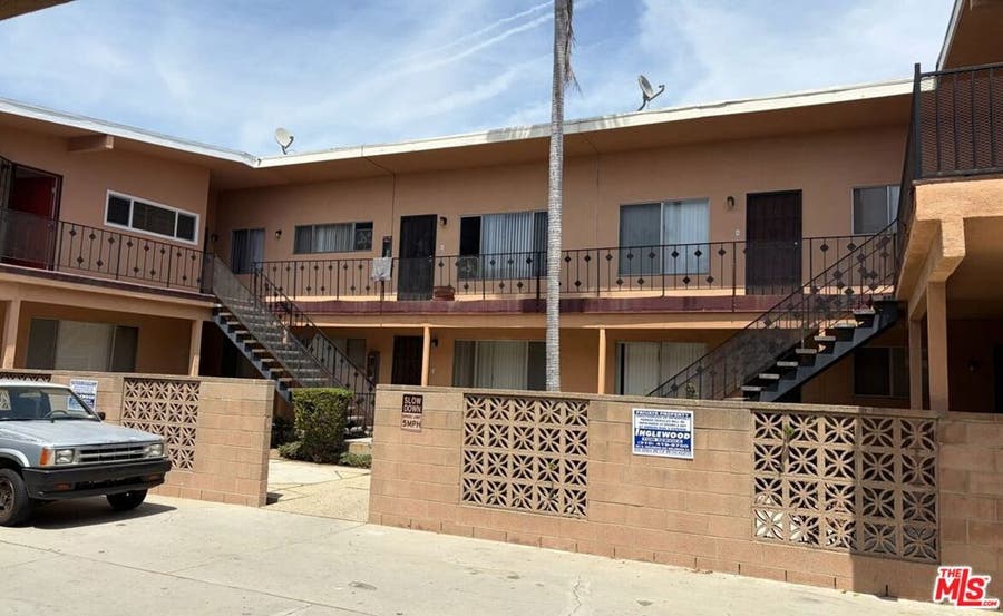 Property photo for 510 W Hyde Park Boulevard, #6 & 9, Inglewood, CA