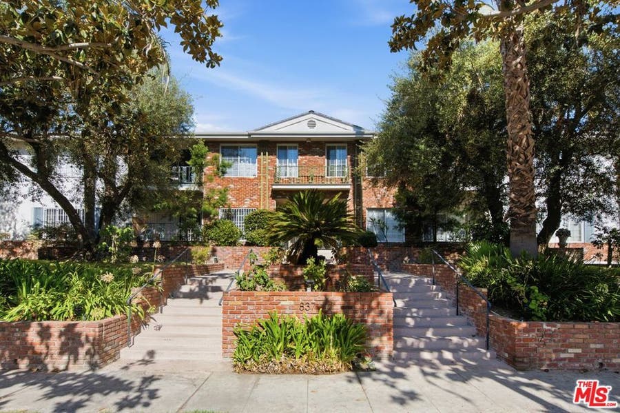 Property photo for 837 S Windsor Boulevard, #6, Los Angeles, CA