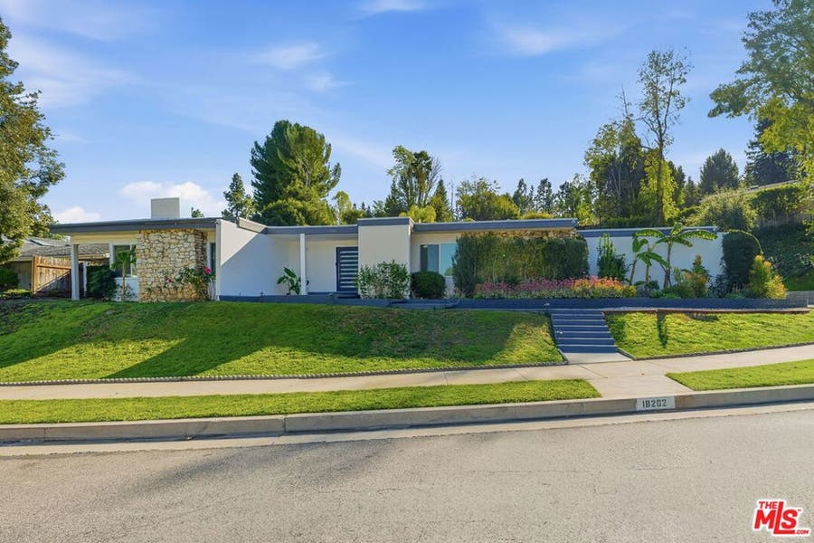 Property photo for 18202 Lake Encino Drive, Encino, CA