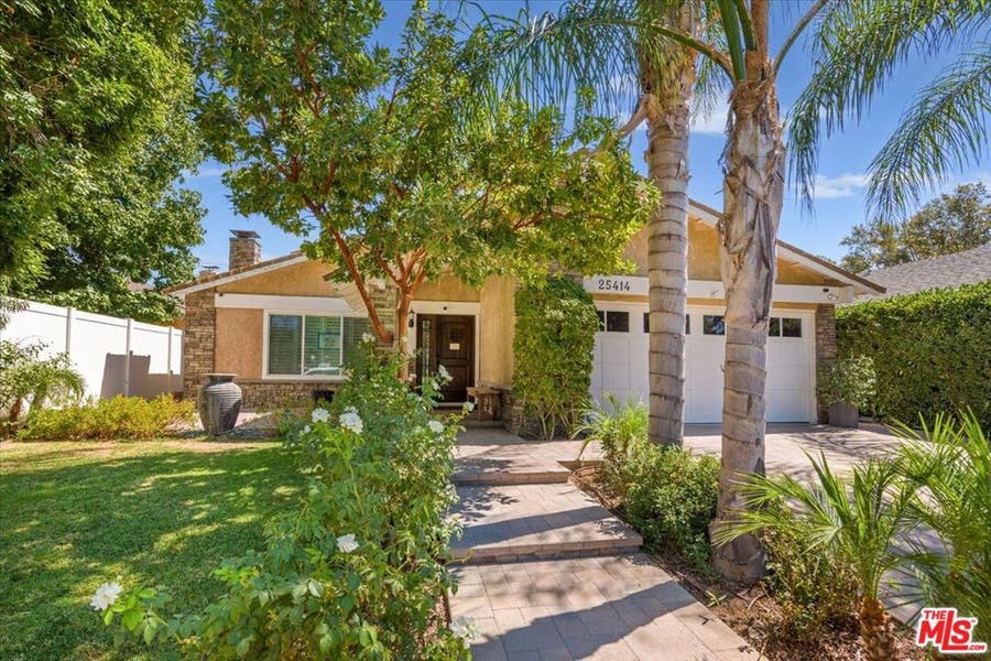Property photo for 25414 Via Dabna, Santa Clarita, CA