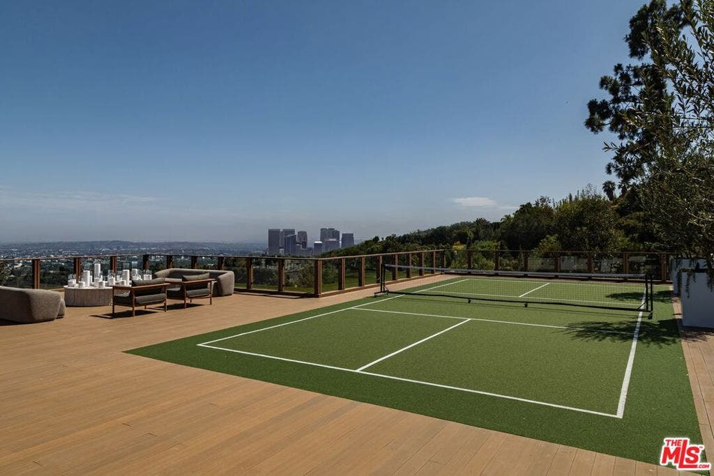 1465 Donhill Drive, Beverly Hills, CA 90210 1465 Donhill Drive, Beverly Hills, CA 90210