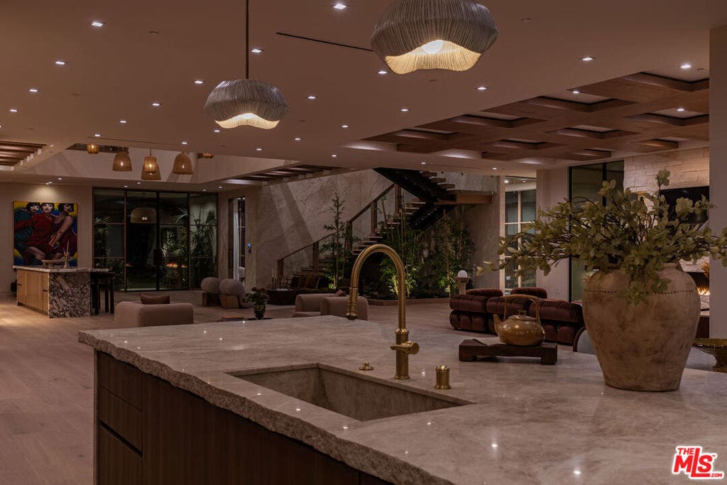 1465 Donhill Drive, Beverly Hills, CA 90210 1465 Donhill Drive, Beverly Hills, CA 90210