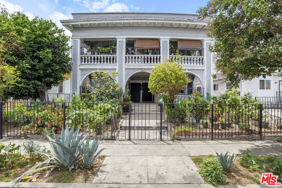 Property photo for 326 E 35th Street, Los Angeles, CA