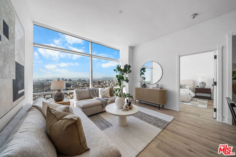 Property photo for 900 W Olympic Boulevard, #27D, Los Angeles, CA