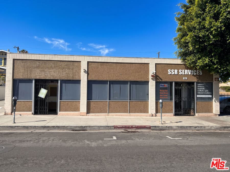 Property photo for 622 N Larchmont Boulevard, Los Angeles, CA