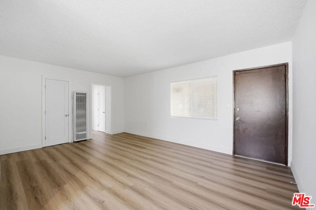 1127 E Garvey Avenue, West Covina, CA 91790 1127 E Garvey Avenue, West Covina, CA 91790