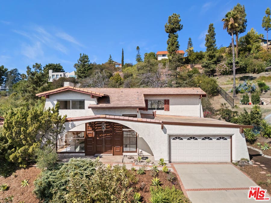 Property photo for 2537 Cordelia Road, Los Angeles, CA