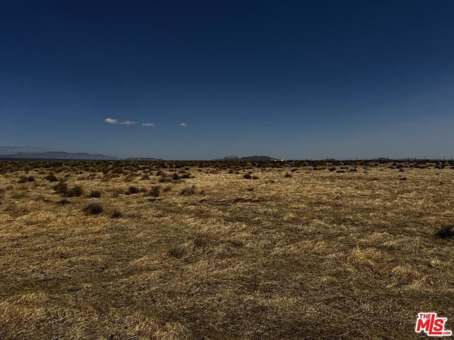 Property photo for 145 W Vac/cor Avenue, #C, Lancaster, CA