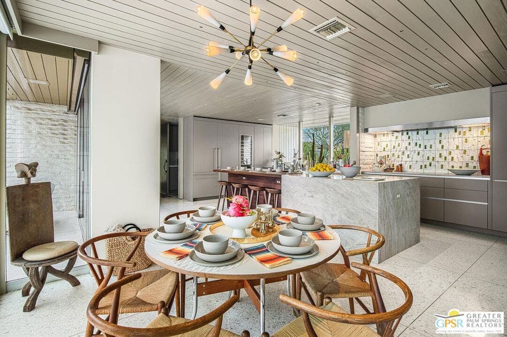 611 N Phillips Road, Palm Springs, CA 92262