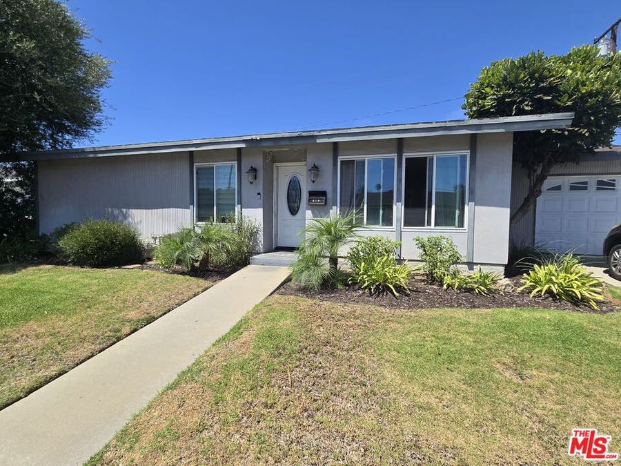 Property photo for 819 E 146th Street, Compton, CA