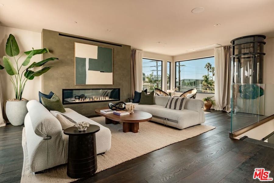 Property photo for 1208 Palms Boulevard, Venice, CA
