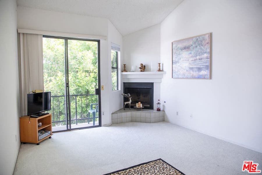 Property photo for 6323 Reseda Boulevard, #44, Tarzana, CA