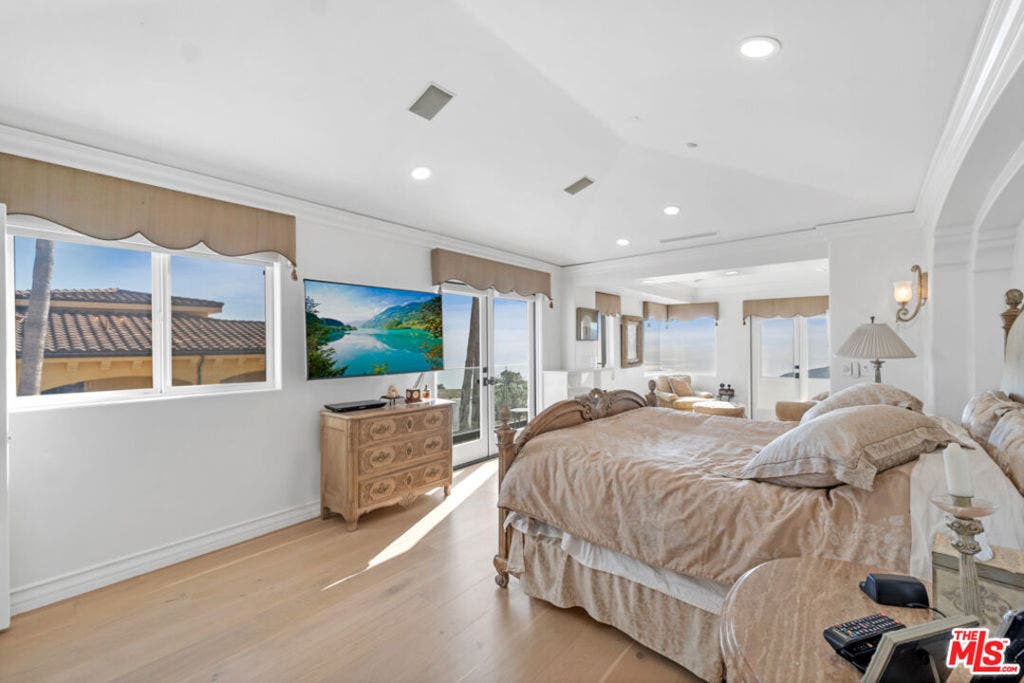 8 Saint Tropez, Laguna Niguel, CA 92677 8 Saint Tropez, Laguna Niguel, CA 92677